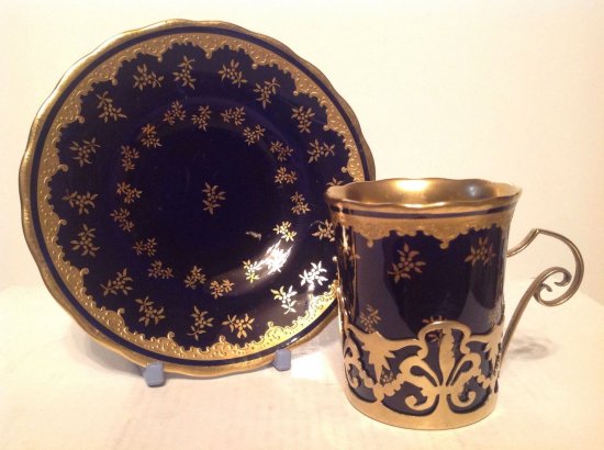 ０２０　コールポート　純銀ホルダー付きコバルトブルーとゴールドのカップ＆ソーサー