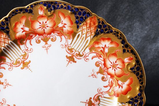 １９３　エインズレイ 金彩伊万里文様 キャビネットセット