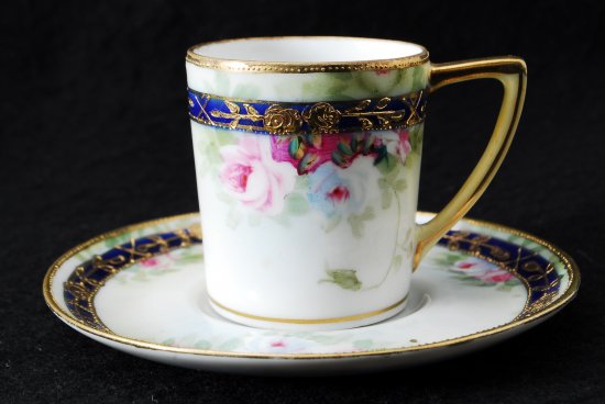 １６９　オールドニッポン・ノリタケ 金彩盛上げ薔薇図紋 デミタスカップ＆ソーサー