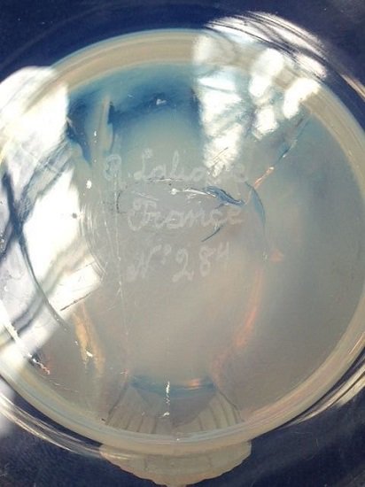 ２９２　ルネラリック　Moineau（雀）灰皿　No. 284　 “R.Lalique”の刻印入り　フランス