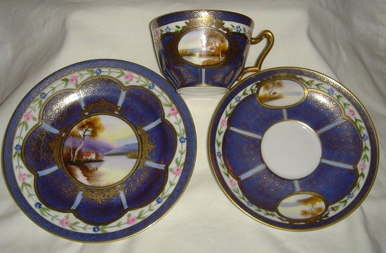 １７６　ビンテージ　オールドノリタケ　磁器　風景と花柄のカップ＆ソーサー　三点セット　ハンドペイント