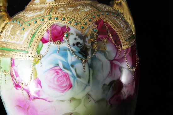 １８４　オールドノリタケ ニッポン 金盛ジュエル薔薇図紋両手花瓶