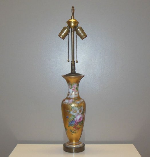 ２９１　精巧　アンティークランプ　ゴールド　ハンドペイント　ガーデンフラワー　バカラ