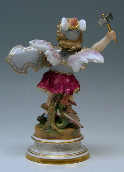 １９５　マイセン　ドラゴン退治のキューピット　（シーズ作品　“天使”）　シュヴァーべ作