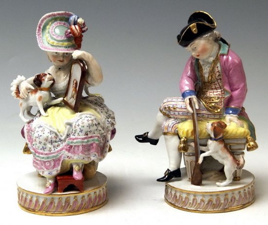 マイセン人形ペアセット　犬を連れた少女と少年（1850年）型番号F50