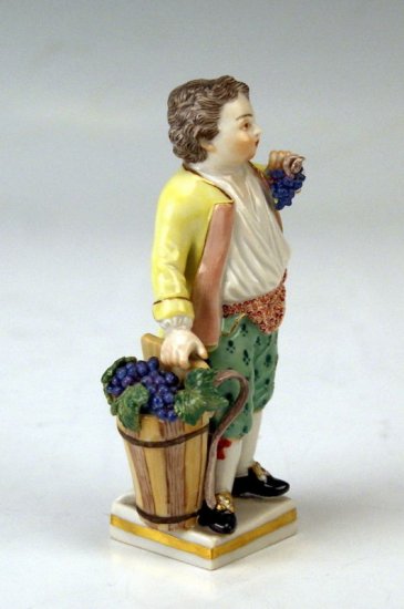 マイセン　人形　葡萄を持つ少年 マイセン人形葡萄を持つ少年