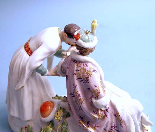 マイセン人形　ポーランドのキス　ケンドラー（1850年ころ）型番号502