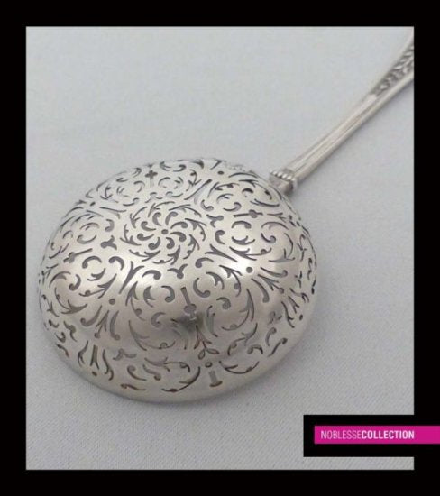 ２０３　豪華アンティーク　1900年代　フランススターリングシルバー製シュガーシフタースプーン（砂糖ふるい）サテュロスの面模様