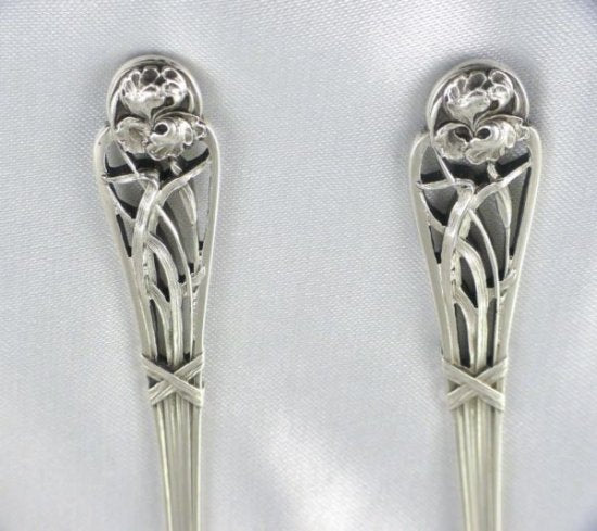 ２３４　セルッティ（CERUTTI）アンティーク　フランススターリングシルバー製オードブル/ペイストリー用サービングセット　アイリス模様
