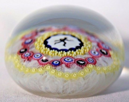 488　バカラ　ミルフィオーリ　グリデルハンターオンラティチーノ　大きくて美しいガラスペーパーウェイト