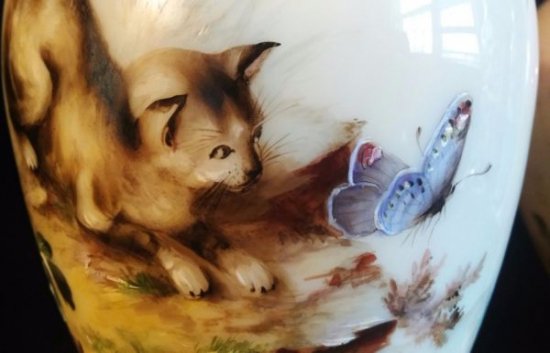 バカラ　オパーリンのペアガラス　猫が描かれたフランスの風景花瓶
