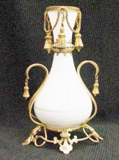 アンティーク　バカラ　オパーリンの花瓶