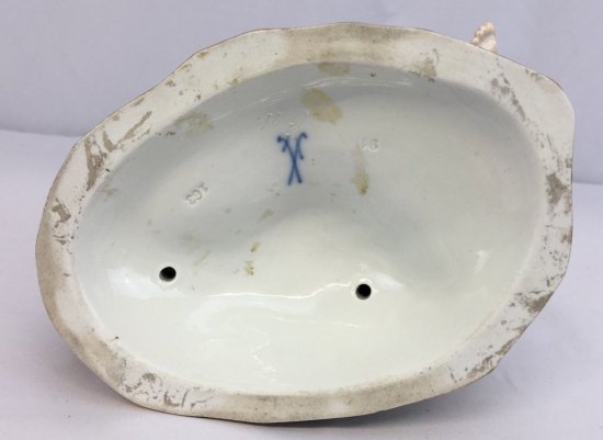 マイセン磁器人形　豪華で大きなアンティーク　羊の餌やりをするカップル