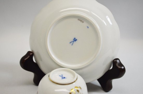 マイセン　ユタのモカカップ　シノワズリ様式のゴールド