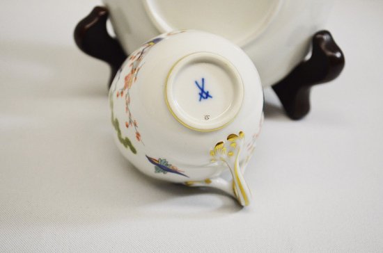 マイセン　ユタのモカカップ　シノワズリ様式のゴールド