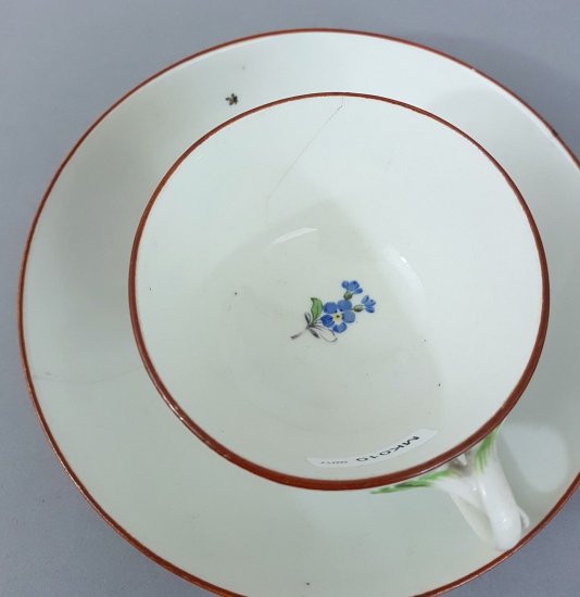 マイセン　バロック様式カップ　花のブーケ　マルコリーニ　（MK011）