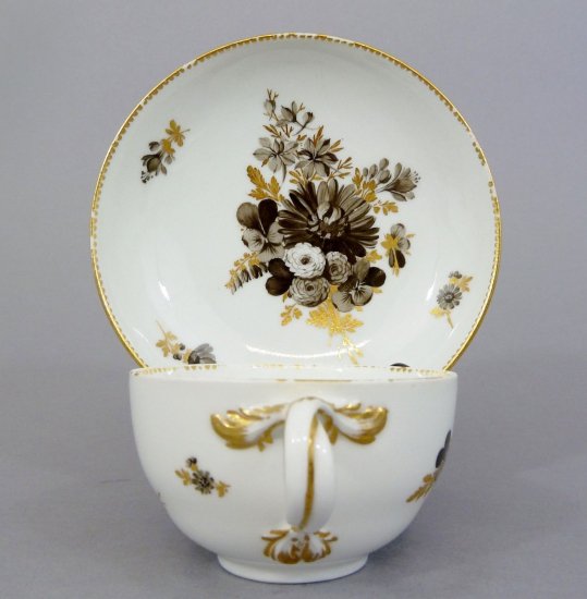 マイセン　バロック様式のカップ　グリザイユの花束　＃2　マルコリーニ