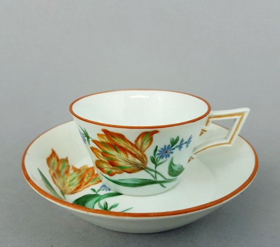 マイセン　バロック様式のカップ　チューリップ　マルコリーニ　1774－1814