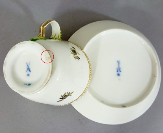 マイセン　バロック様式カップ　黒い花　マルコリーニ