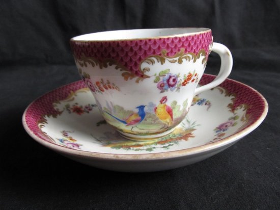 マイセン　美しいカップ　　紫と鳥　マルコリーニ