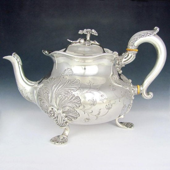 ２４４　フランス製スターリングシルバーティーポット　フォレージ＆シェル