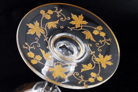 バカラ(baccarat)検 サンルイ 金彩小花装飾紋 ワインゴブレット