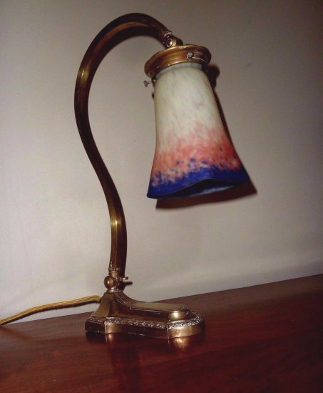 ミューラー兄弟　アールデコ調のテーブルランプ