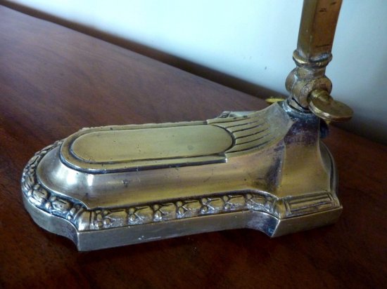 ミューラー兄弟　アールデコ調のテーブルランプ