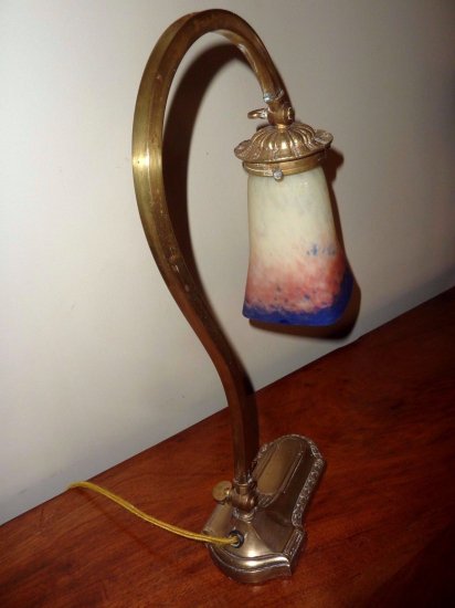 ミューラー兄弟　アールデコ調のテーブルランプ