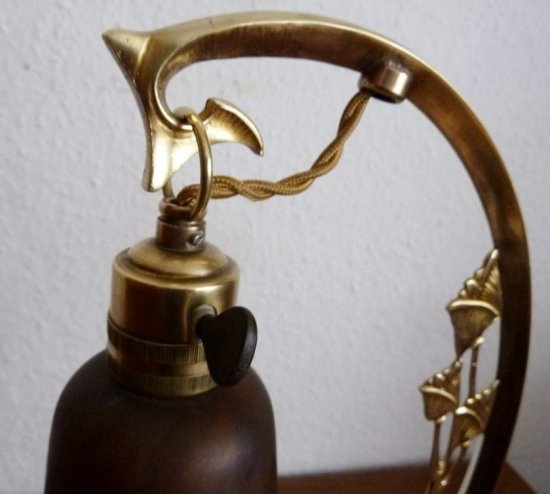 132	ドーム兄弟　フランスのテーブルランプ　ユーゲント･シュティール　1910年