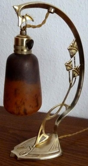 132	ドーム兄弟　フランスのテーブルランプ　ユーゲント･シュティール　1910年