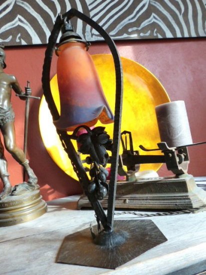 76	ミューラー兄弟　アールデコ　チューリップガラスペーストランプ　ドーム期（1930年）