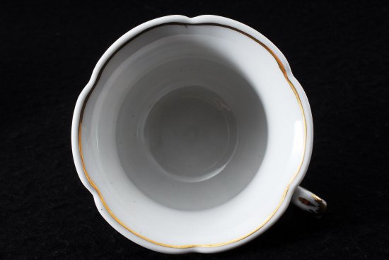 マイセン (Meissen) Bフォーム ホワイト 金彩 宮廷の小花 カップ＆ソーサー