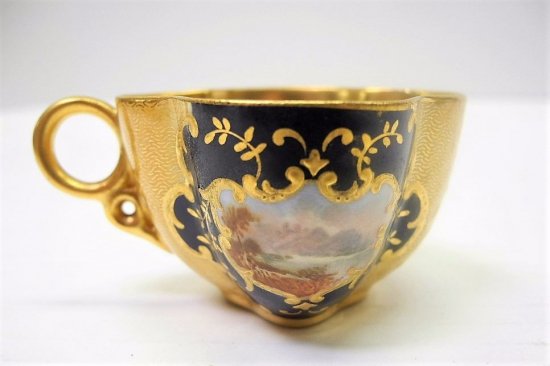 110	コールポート　アンティーク　ハンドペイントゴールド　ポセリンデミタスカップ＆ソーサーセット