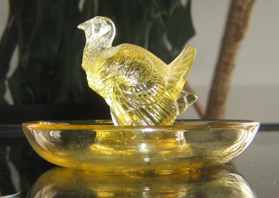 300	ルネラリック　イエローゴールド ピンディッシュディンドン　1925年　VG