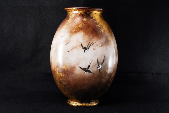 バカラ(Baccarat) オパーリンクリスタル ツバメ紋様 花瓶