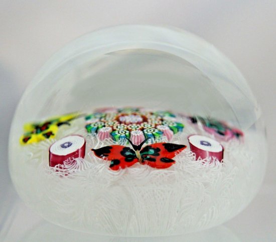 611	ベネチアングラス　ジョン・ディーコン　ラティチーノガラスペーパーウェイト　３匹の蝶