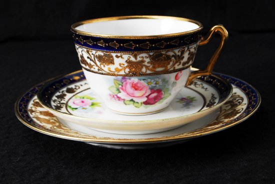 214 オールドノリタケ 金盛薔薇図紋　キャビネットトリオ