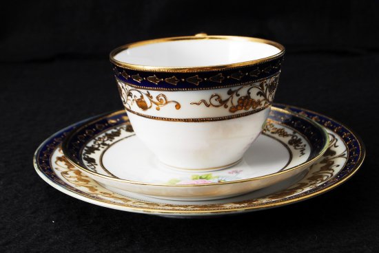 214 オールドノリタケ 金盛薔薇図紋　キャビネットトリオ