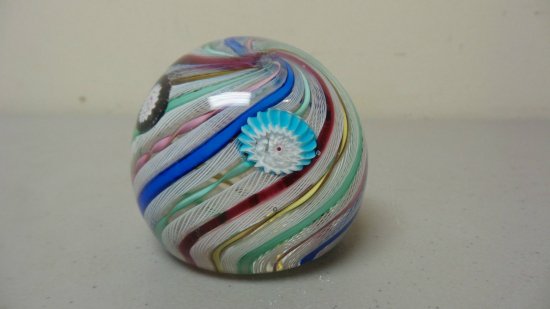 ムラノガラス　ラティチーノリボンミレフィオーリ　アートガラスペーパーウェイト　オリジナルラベル付き