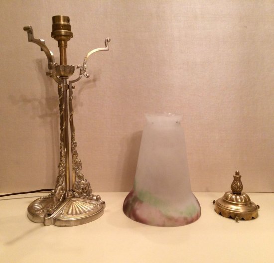 84	ミューラー兄弟　アールデコランプ　ブロンズとガラスペーストのチューリップ