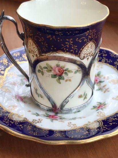 １１１　コールポート　シルバーホルダーのカップ＆ソーサー