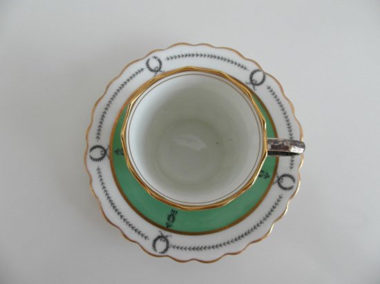 ２３０　エインズレイ　シルバーホルダーのカップ＆ソーサー