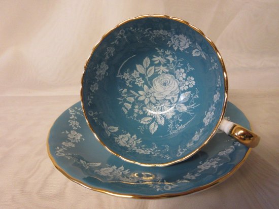 １９９　エインズレイ　カップ&ソーサー　(ターコイズブルー＆ホワイトエナメル＆ゴールド)