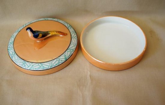 220	オールドノリタケ　パウダーパフボックス　長い尾の鳥　ラスター技法