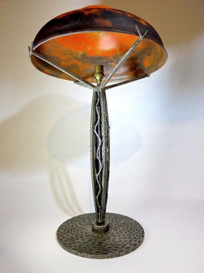 エドガー・ブラント＆ミューラー兄弟　アールデコテーブルランプ　1920年