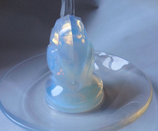 309	ルネ・ラリック　灰皿　乳白色のウサギ