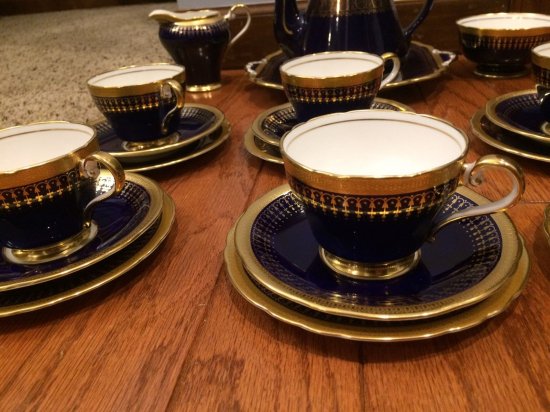 231	エインズレイ　シノワズリ　コバルトブルーのティーセット　22点