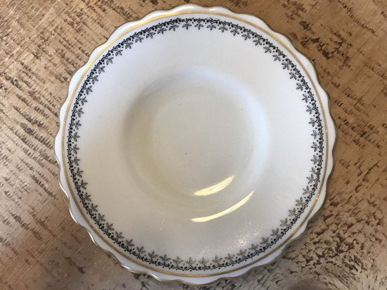 232	エインズレイ　デミタスカップ＆ソーサーセット　スターリングシルバー製ホルダー付き　6点セット