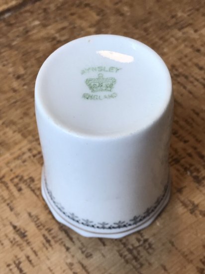 232	エインズレイ　デミタスカップ＆ソーサーセット　スターリングシルバー製ホルダー付き　6点セット